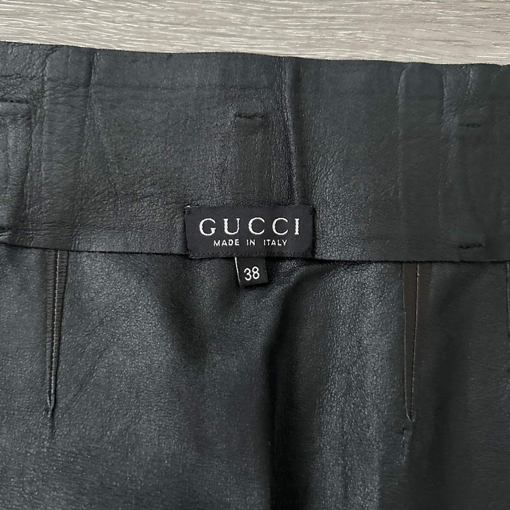 Vintage Gucci Black Leather Mini Skirt – Size 38 (Made in Italy)